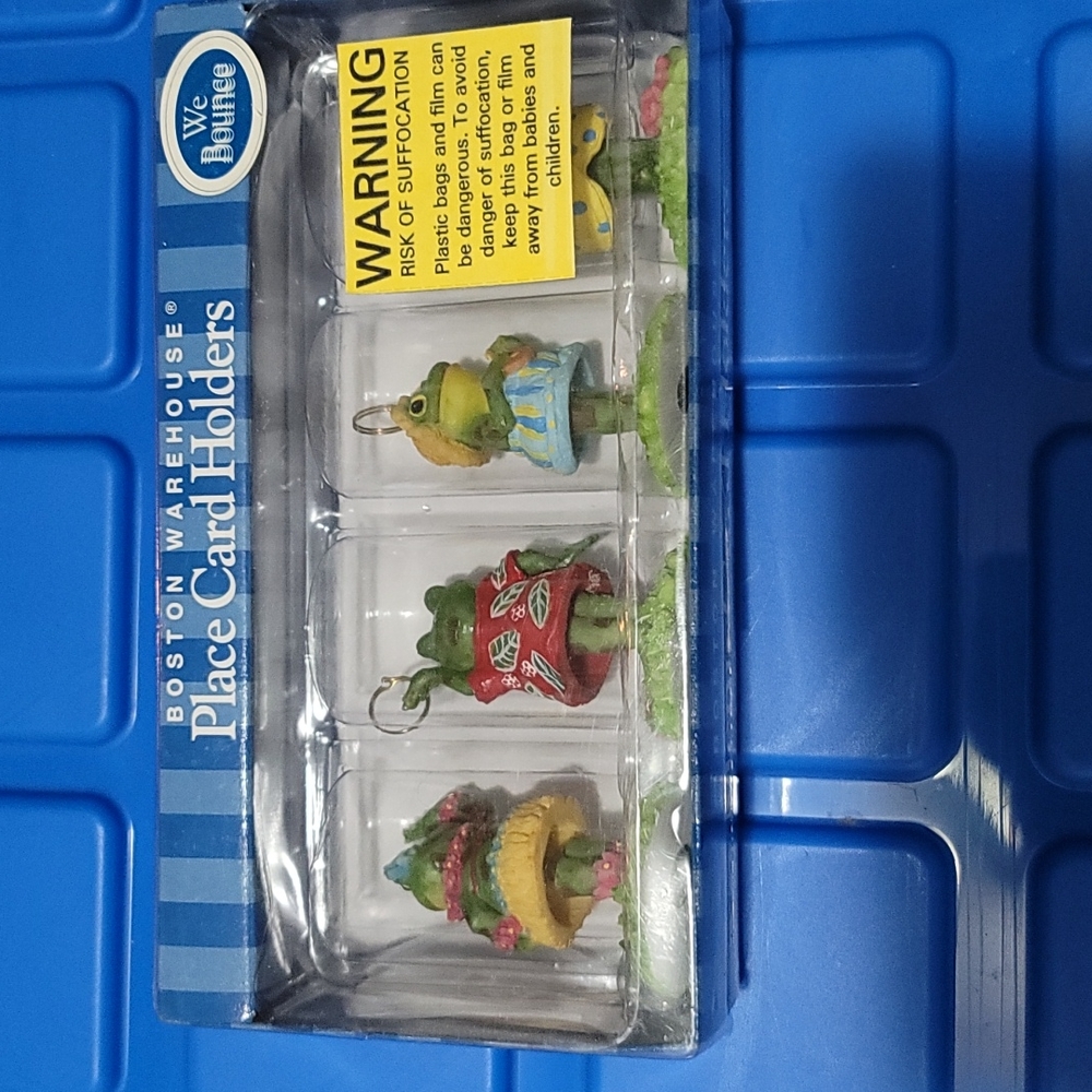 Boston warehouse place card holders with boggle bodies wiggle NWT BNIB x4